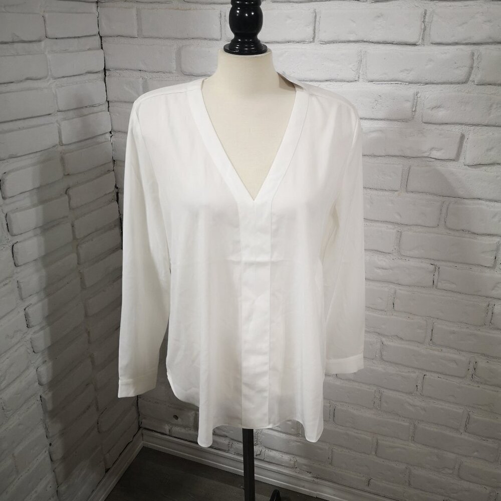 NWT Ricki's Ladies Size Large Off White Loose Fit V-neck Long Sleeves Blouse